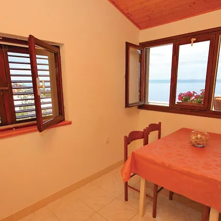 Gorgeous In With Kitchen Appartement *