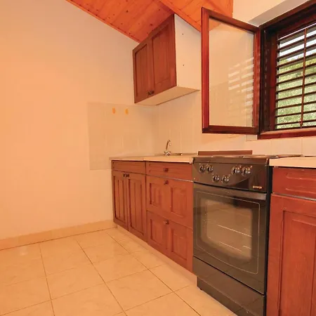 Appartement Gorgeous In With Kitchen